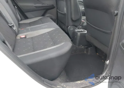 2019 Nissan Kicks S z USA, uszkodzony, nr VIN 3N1CP5CU2KL538163